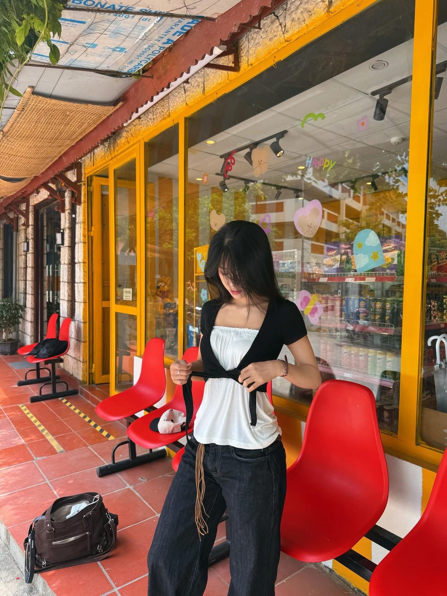 Phanh Nè và bạn trai vượt qua bão táp mạng xã hội, thông báo tin vui
